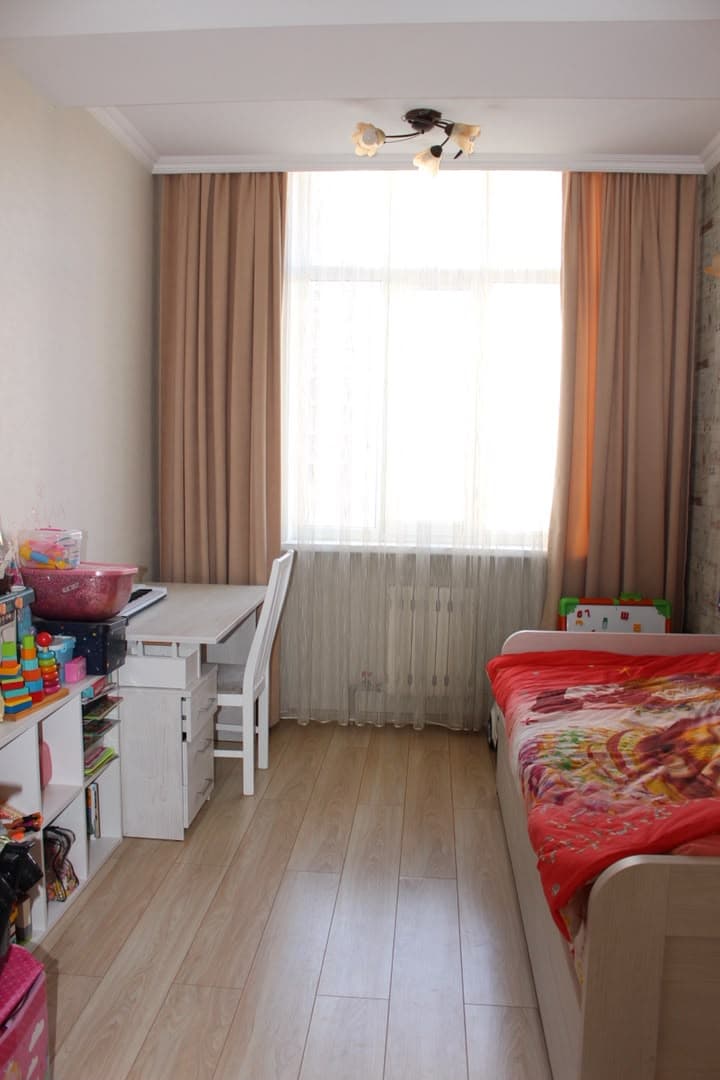 Элитка, 3 ком, 90 м2, этаж 5/9