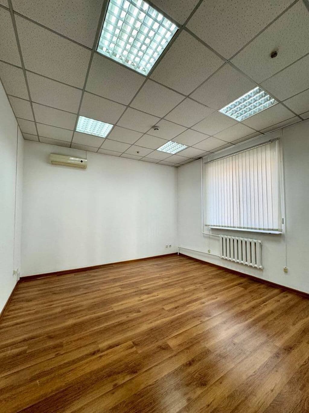 Аренда, Офис, Коммерческая, 400 м2, этаж 1/3, Сост: Хорошее - фото 11
