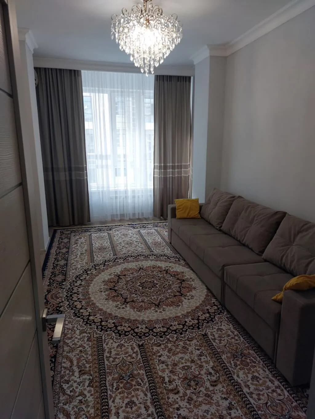 Элитка, 2 ком, 72 м2, этаж 10/8, Сост: Евроремонт