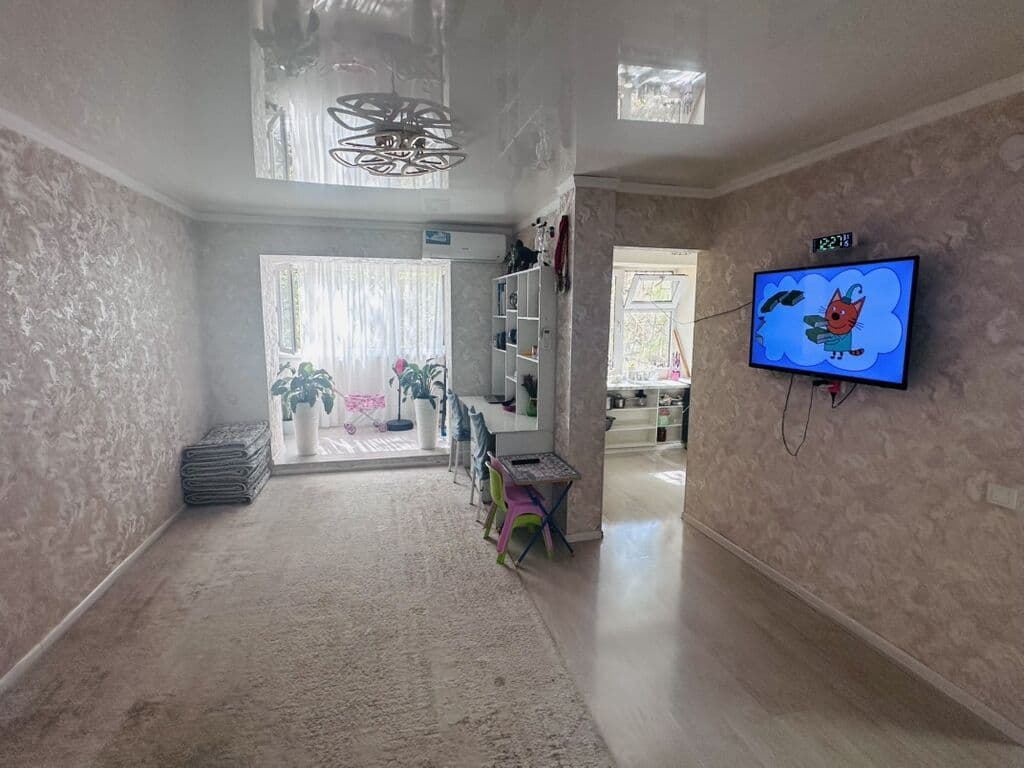 2 ком, Хрущёвка, 42 м2, этаж 2/4, Сост: Евроремонт