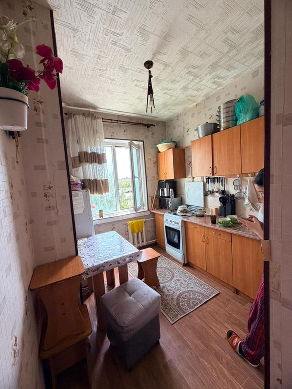 Продажа, 105 серия, 2 ком, 50 м2, этаж 5/5, Сост: Среднее