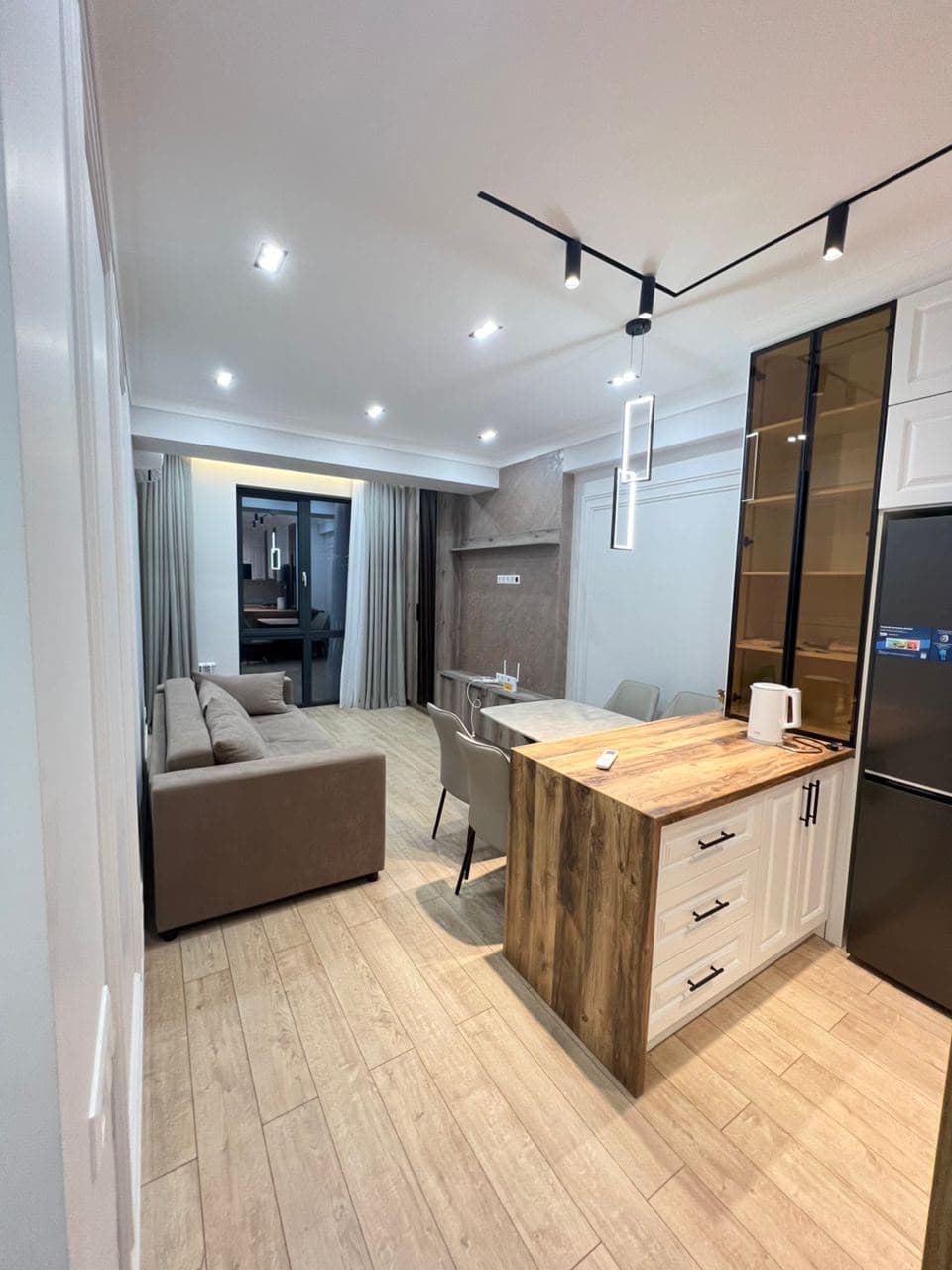 Элитка, 47 м2, этаж 9/10, ж/к Авангард Сити, Сост: Евроремонт